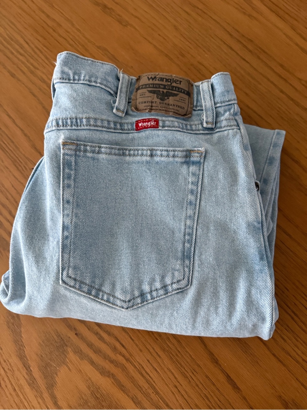 Wrangler Men’s Light Blue Straight-Leg Jeans 34x34